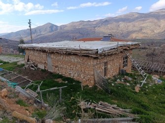 HADİM BADEMLİ’DE ARSA İÇİNDE 2 KATLI EV – UYGUN FİYATLI FIRSAT!